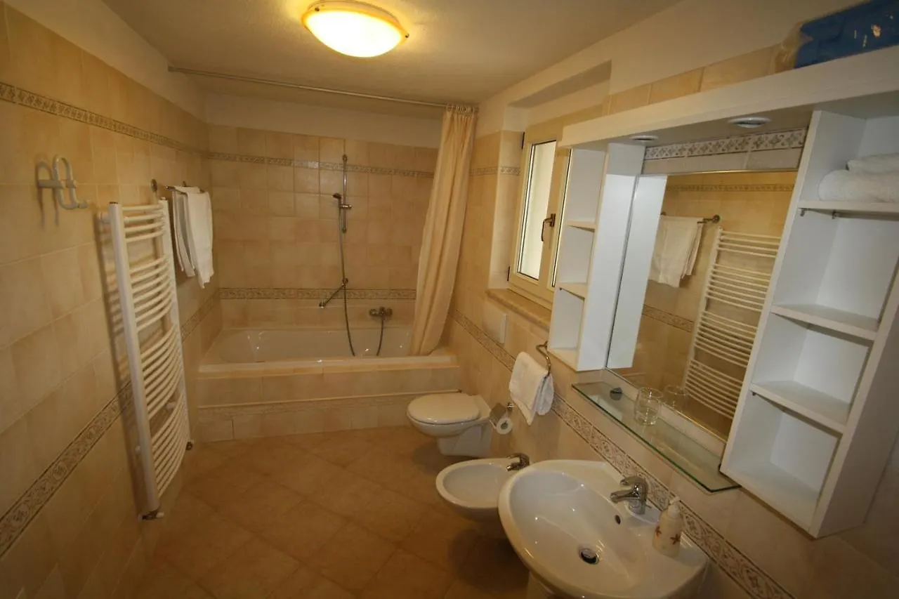 Apartment Marija Kaštelir